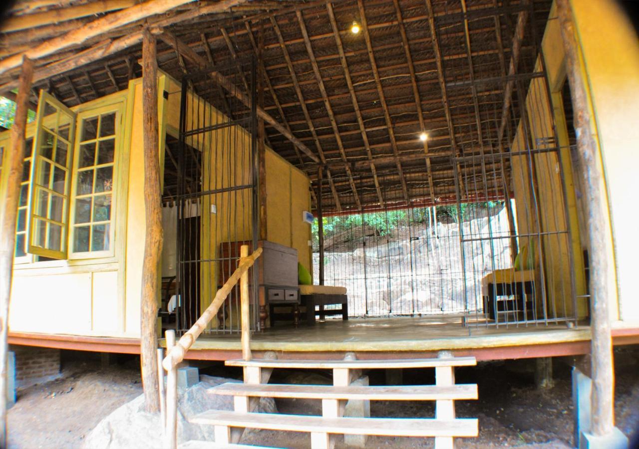 Back Of Beyond - Wild Haven Villa Sigiriya Eksteriør bilde